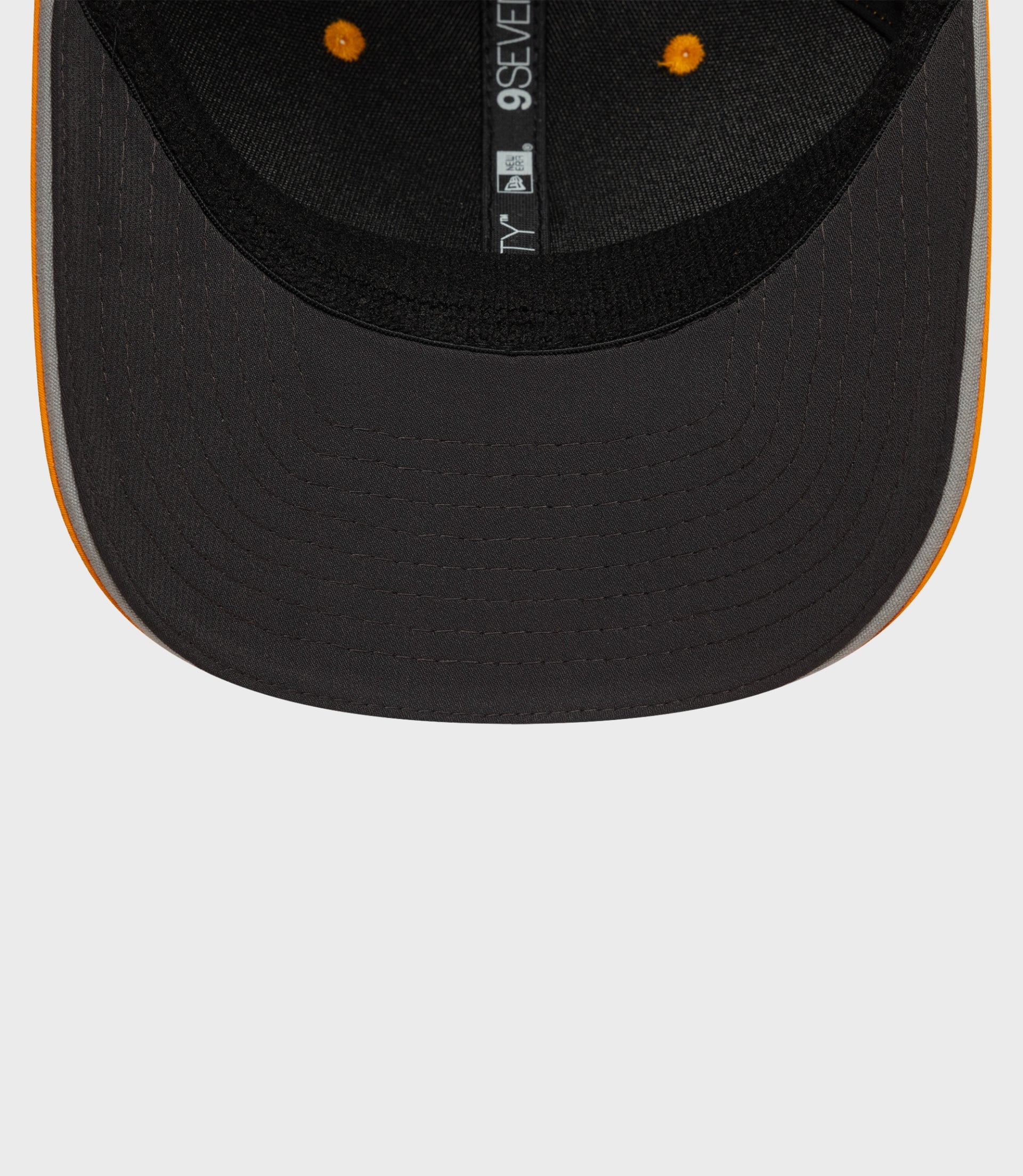 New Era x McLaren Formula 1 Team Junior 9Seventy Stretch Snap Cap - Papaya 7 New Era x McLaren Formula 1 Team Junior 9Seventy Stretch Snap Cap - Papaya